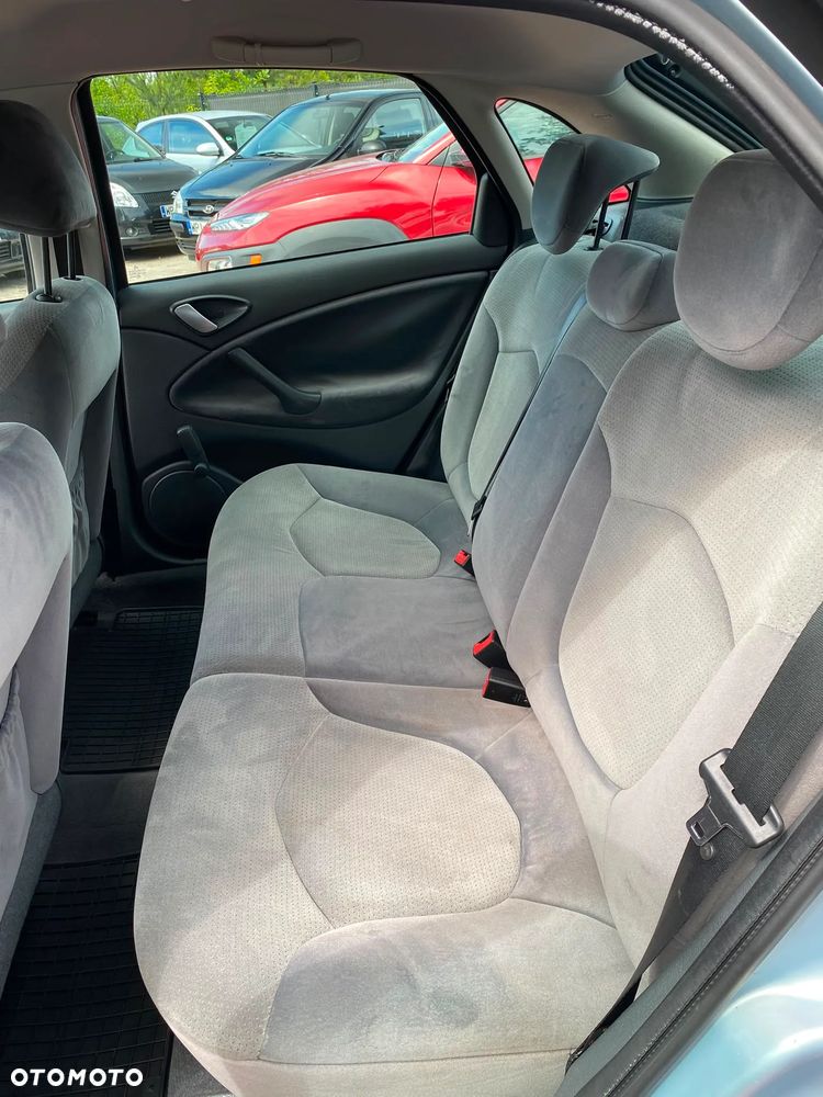 Citroën C5 II 1.8i 16V - 10