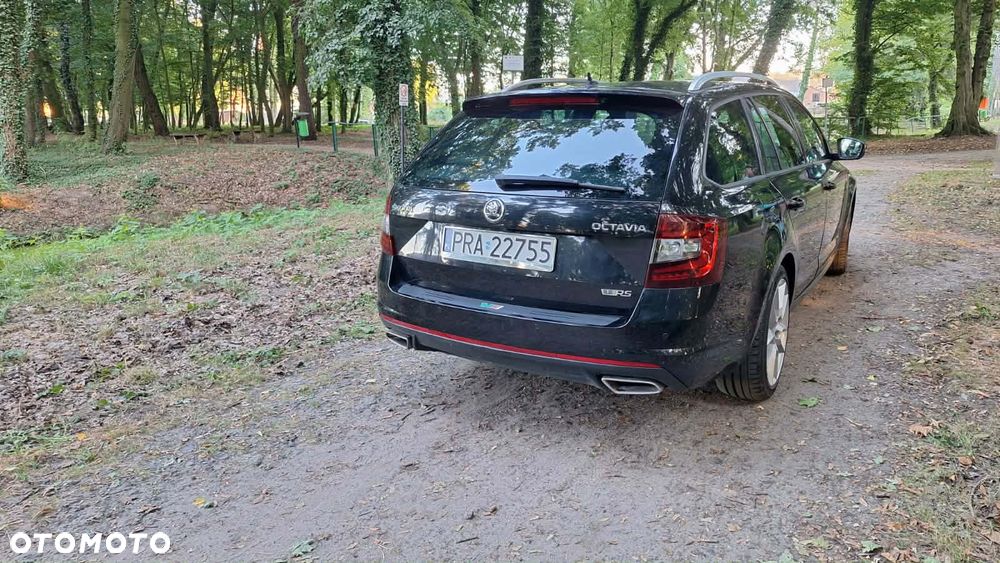 Skoda Octavia 2.0 TDI RS Challenge DSG - 27
