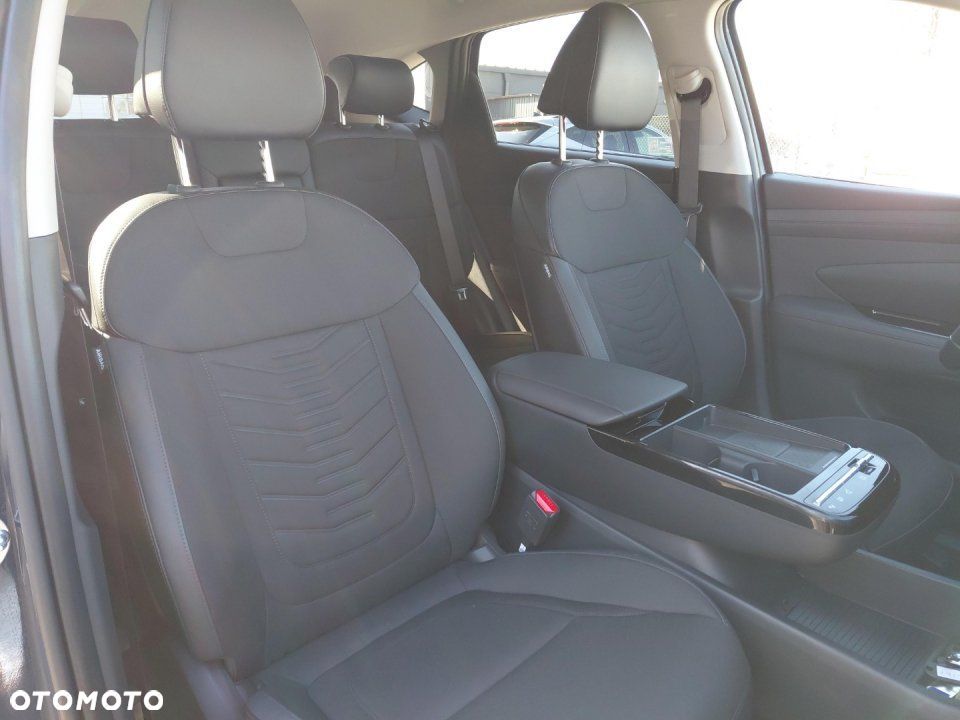 Hyundai Tucson - 16