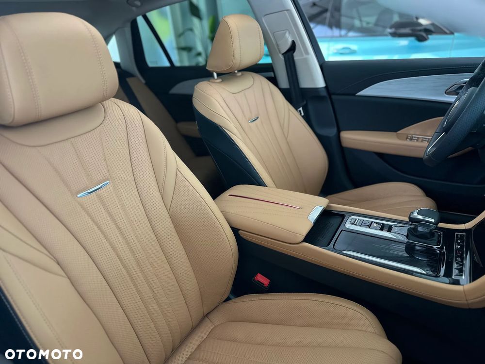 Hongqi H5 2.0T Deluxe - 10