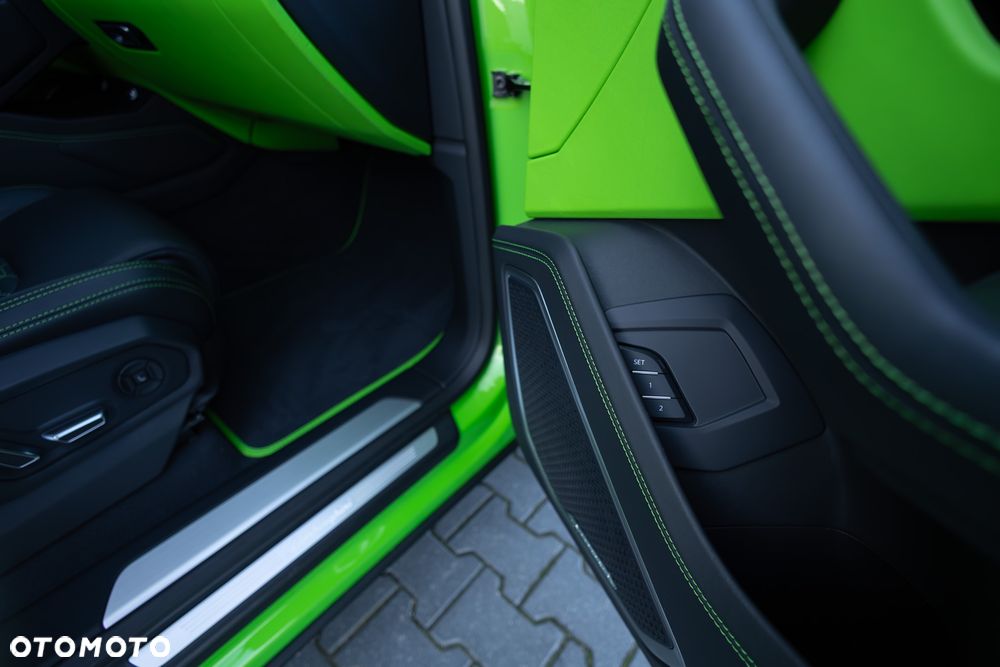 Lamborghini Urus - 14
