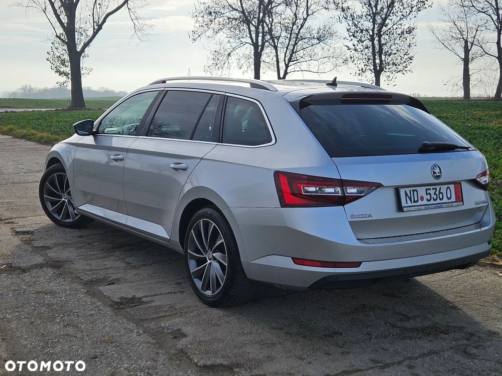 Skoda Superb 2.0 TDI 4x4 DSG Style - 27