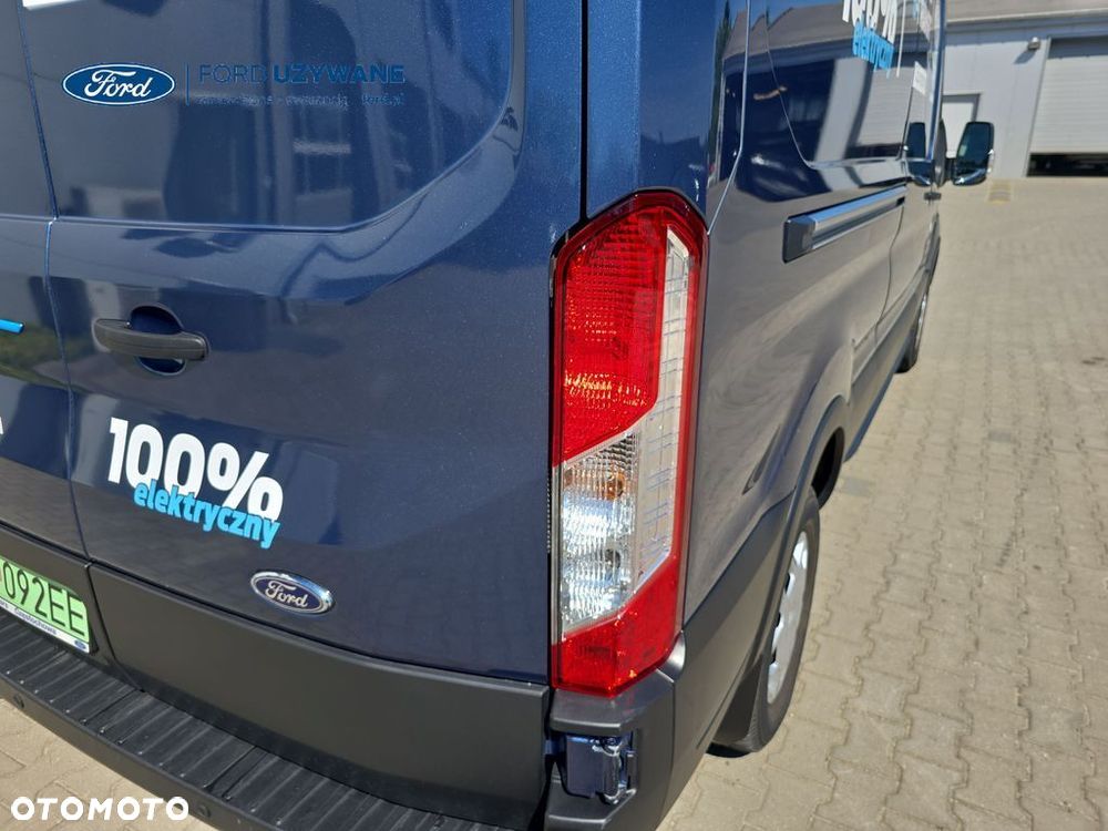 Ford Transit - 12