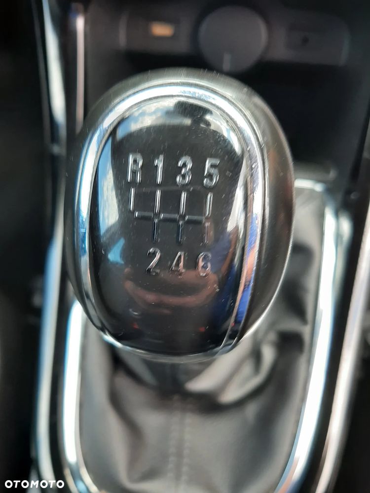 Opel Astra 1.4 Turbo Active - 25