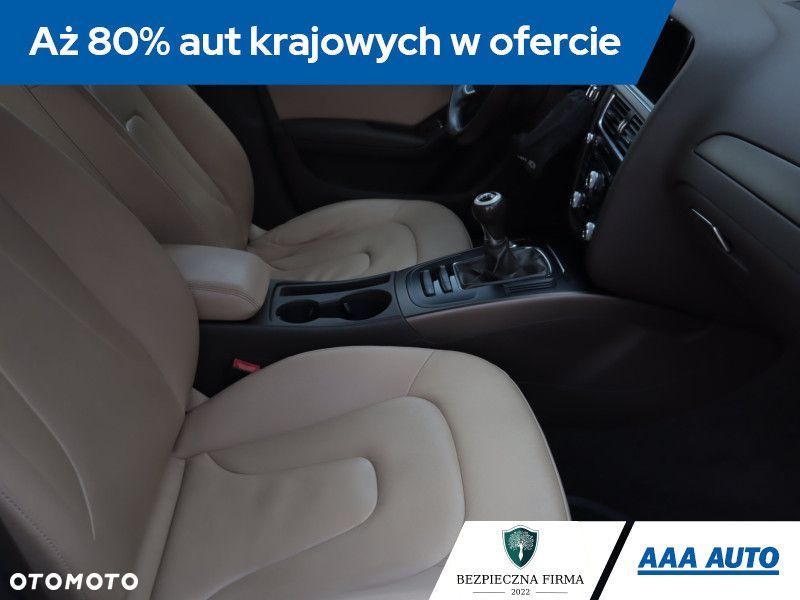 Audi A4 Limousine - 11