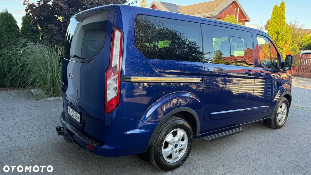 Ford Tourneo Custom - 7