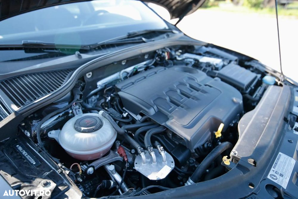 Skoda Octavia 1.6 TDI DSG Ambition - 14