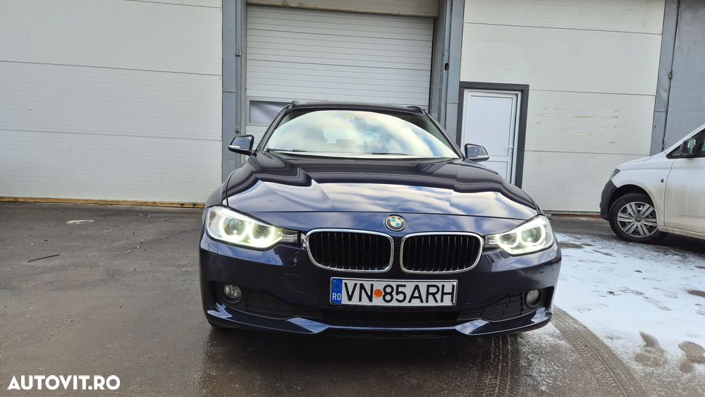 BMW Seria 3 318d Aut. Luxury Line - 1