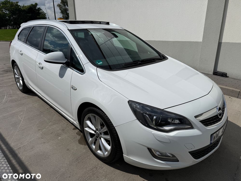 Opel Astra 1.4 T Cosmo - 2