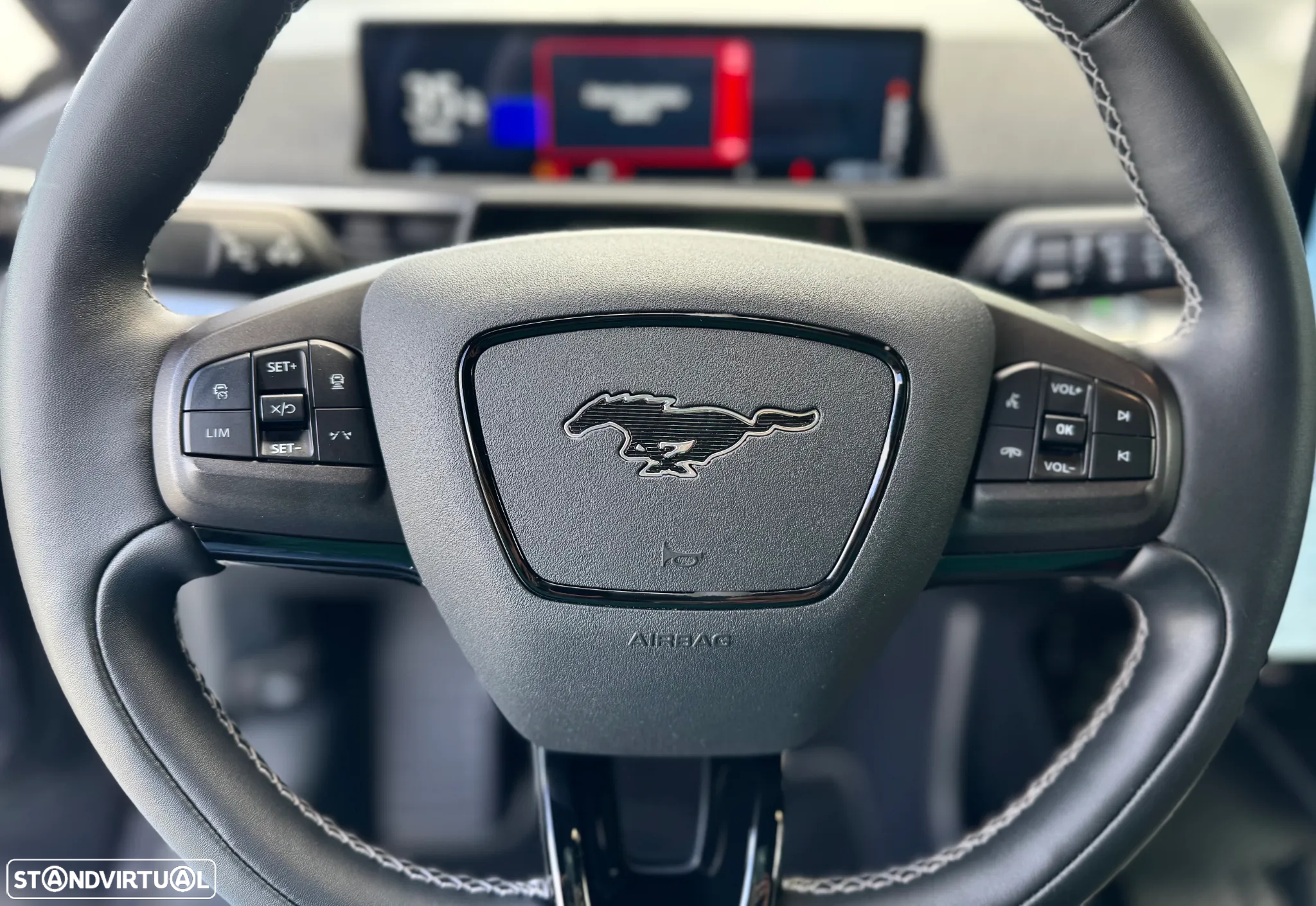Ford Mustang Mach-E 98.7 kWh GT AWD - 31