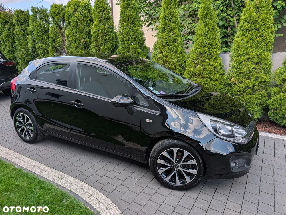 Kia Rio - 16