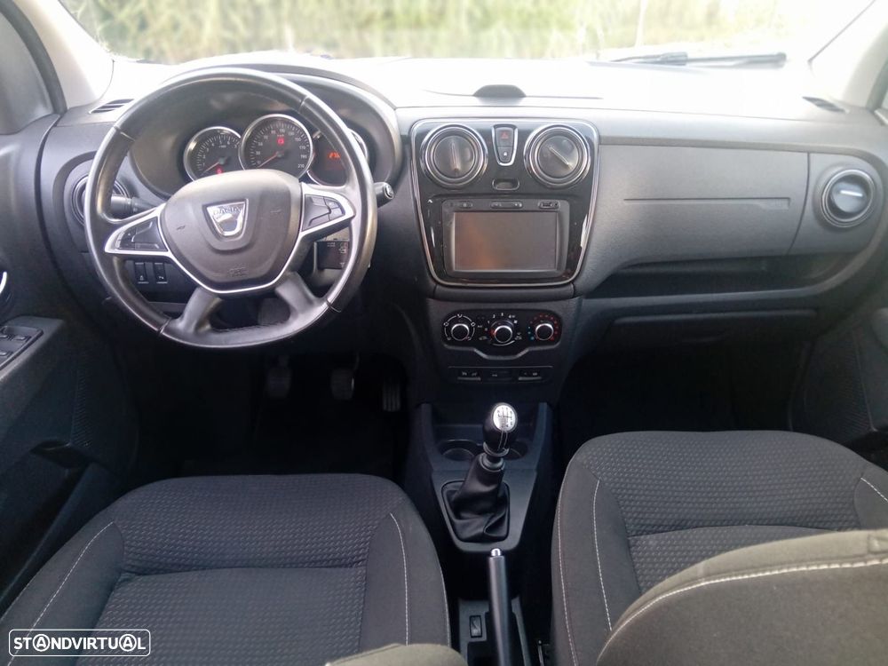 Dacia Lodgy 1.5 Blue dCi SL Go 7L - 16