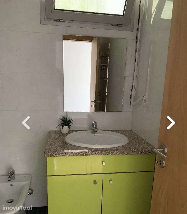 Arrendo T1 Marquês com Garagem e Varanda - Grande imagem: 5/8