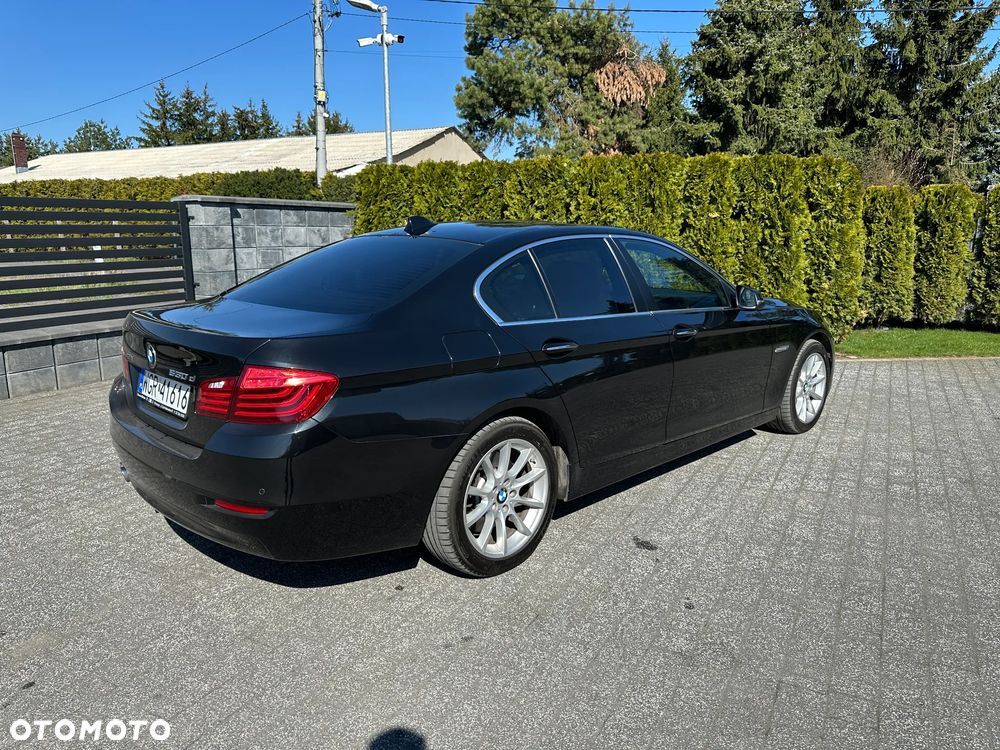 BMW Seria 5 530d xDrive Luxury Line - 15