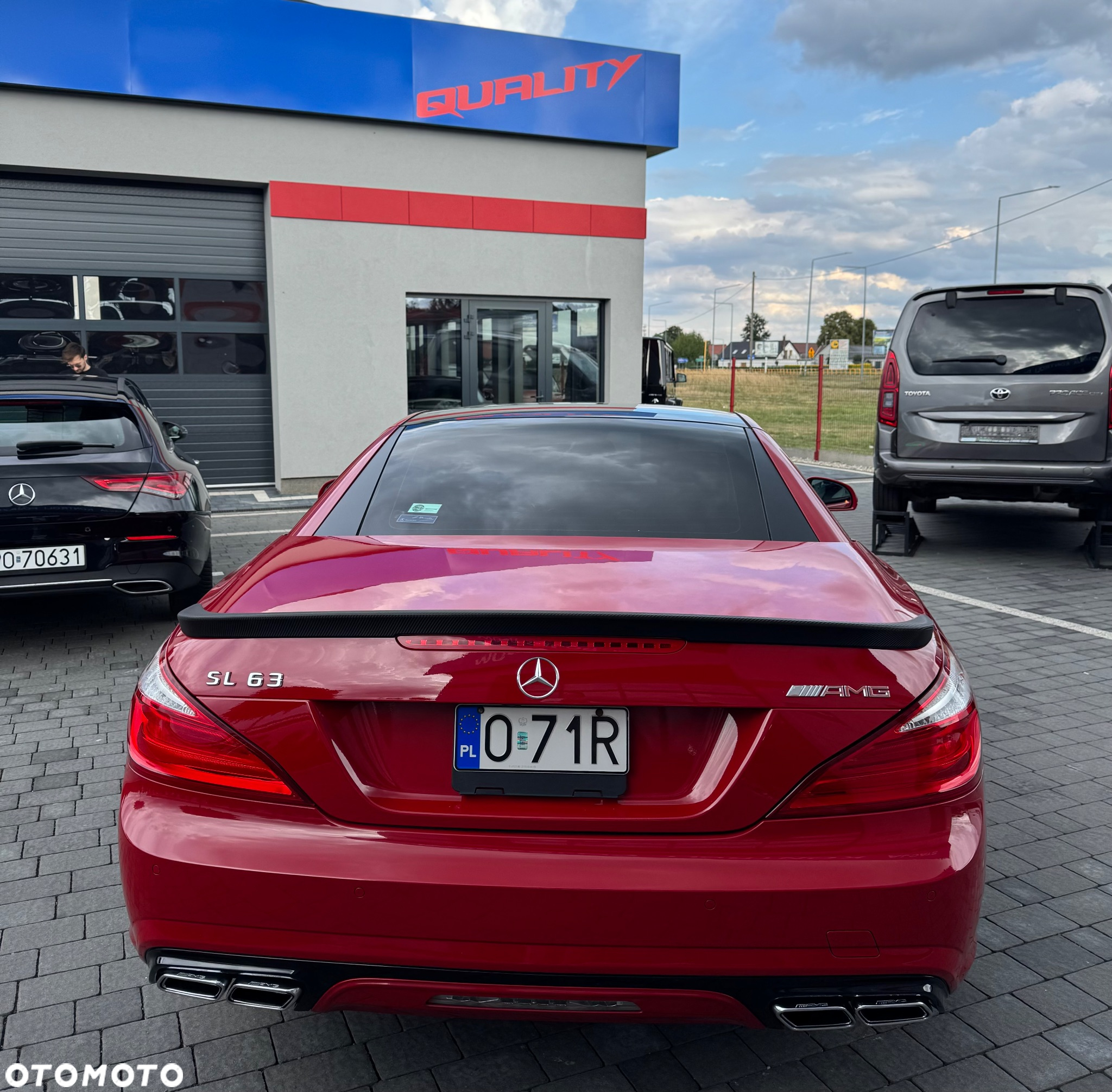 Mercedes-Benz SL 63 AMG - 13