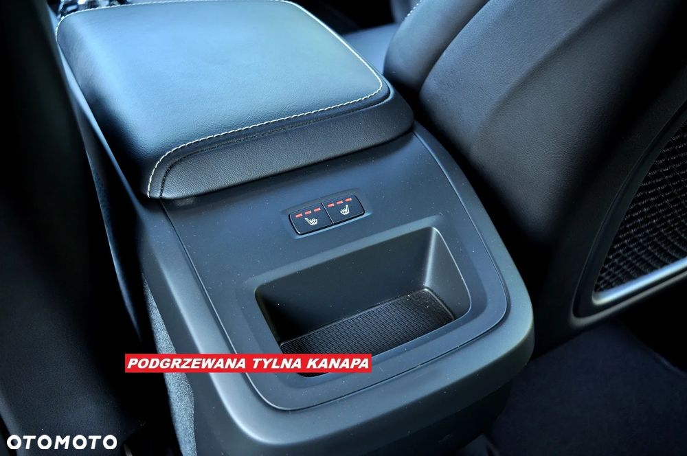 Volvo XC 60 B4 D Plus Dark - 26