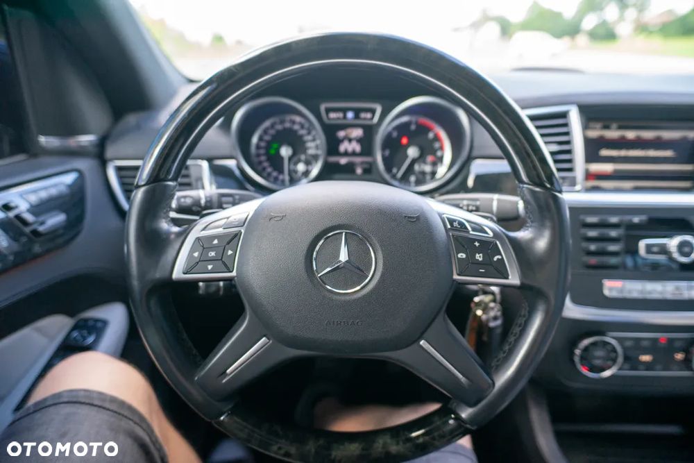 Mercedes-Benz GL 350 BlueTEC 4Matic 7G-TRONIC - 41