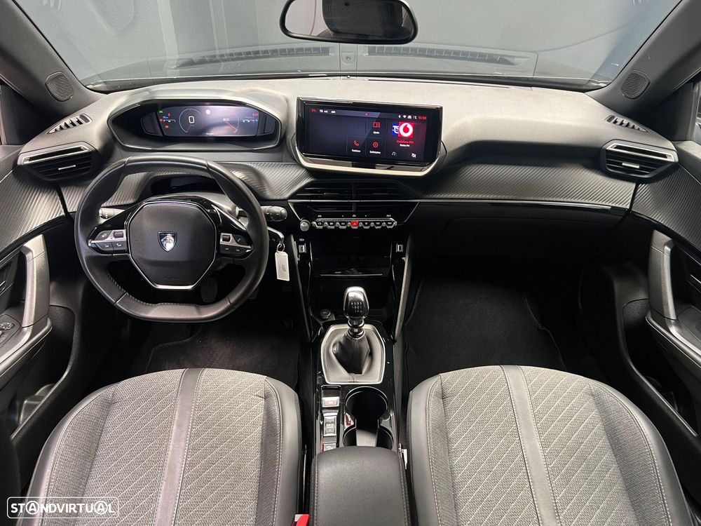 Peugeot 2008 1.2 PureTech Allure Pack - 4