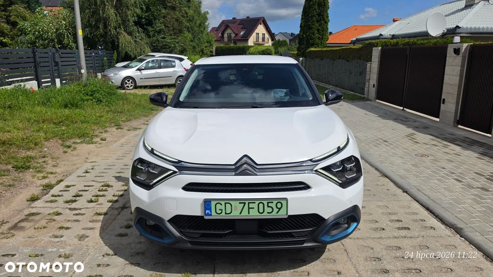 Citroën C4 EV136 50kWh Shine - 3