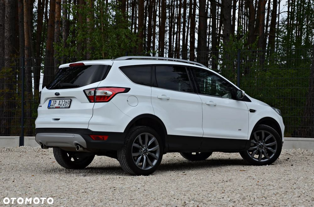 Ford Kuga 2.0 TDCi AWD Titanium - 23