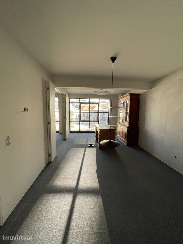 Fração para Serviços/Escritório na Av. Lourenço Peixinho, Aveiro, 50m2 - Grande imagem: 2/24