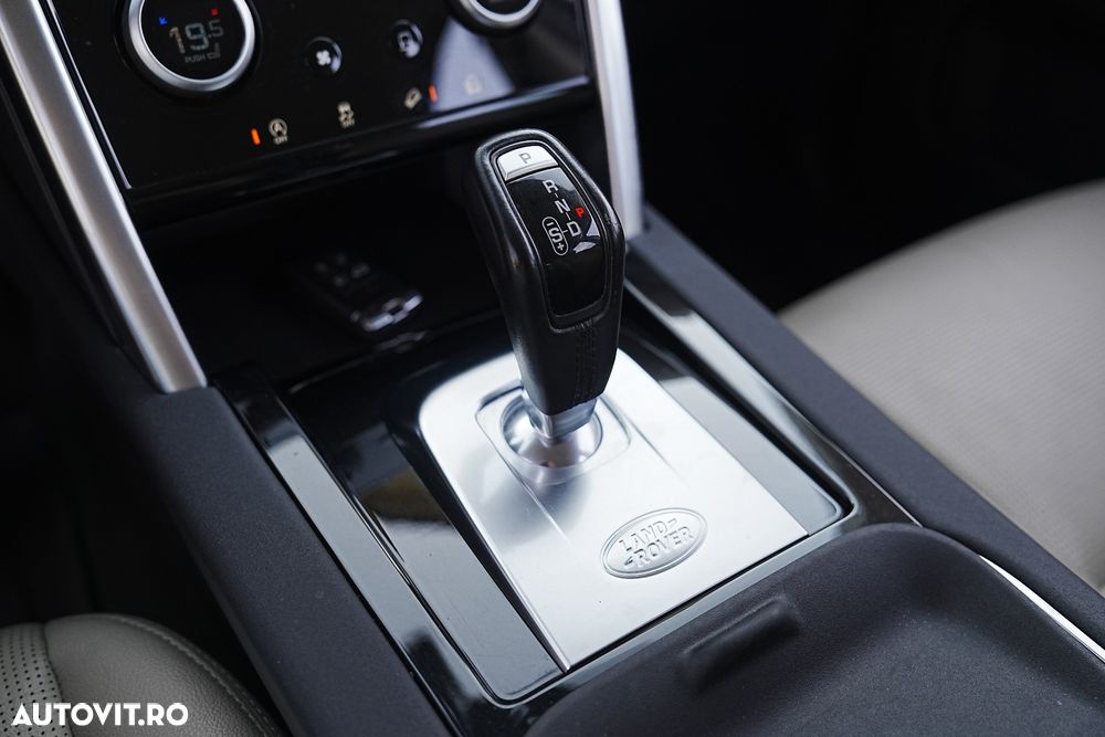 Land Rover Discovery Sport 2.0 D165 MHEV Landmark - 23