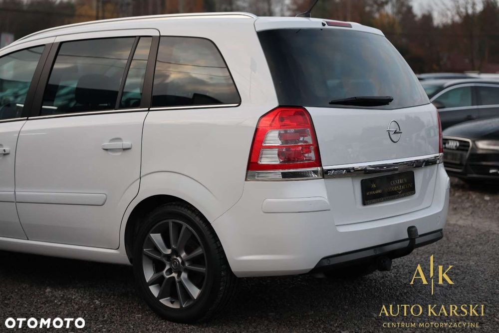 Opel Zafira - 16