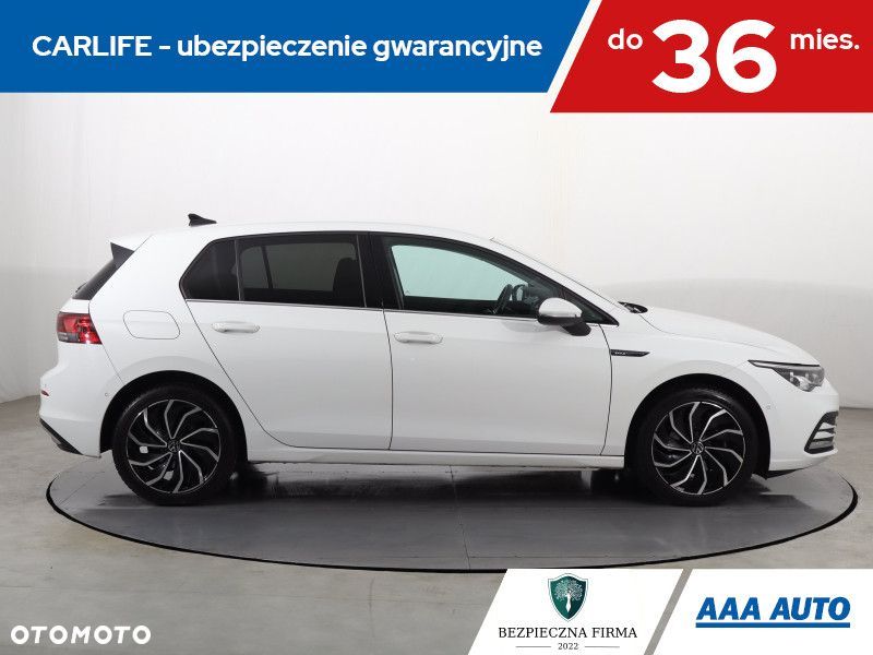 Volkswagen Golf - 8