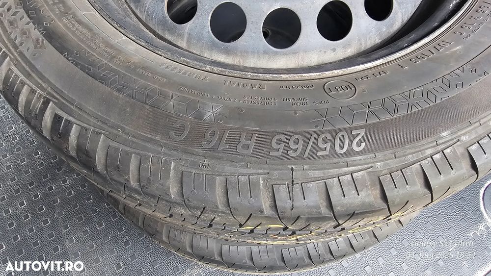 Volkswagen Transporter - 9