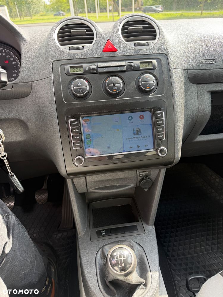 Volkswagen Caddy Life - 23