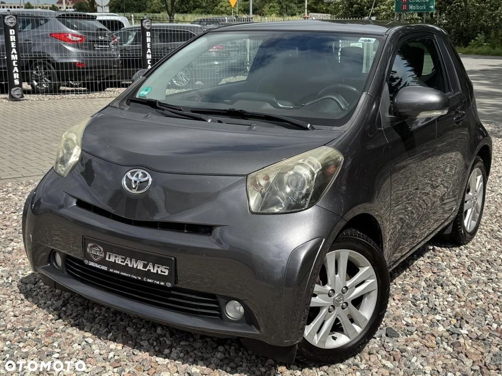 Toyota iQ - 1
