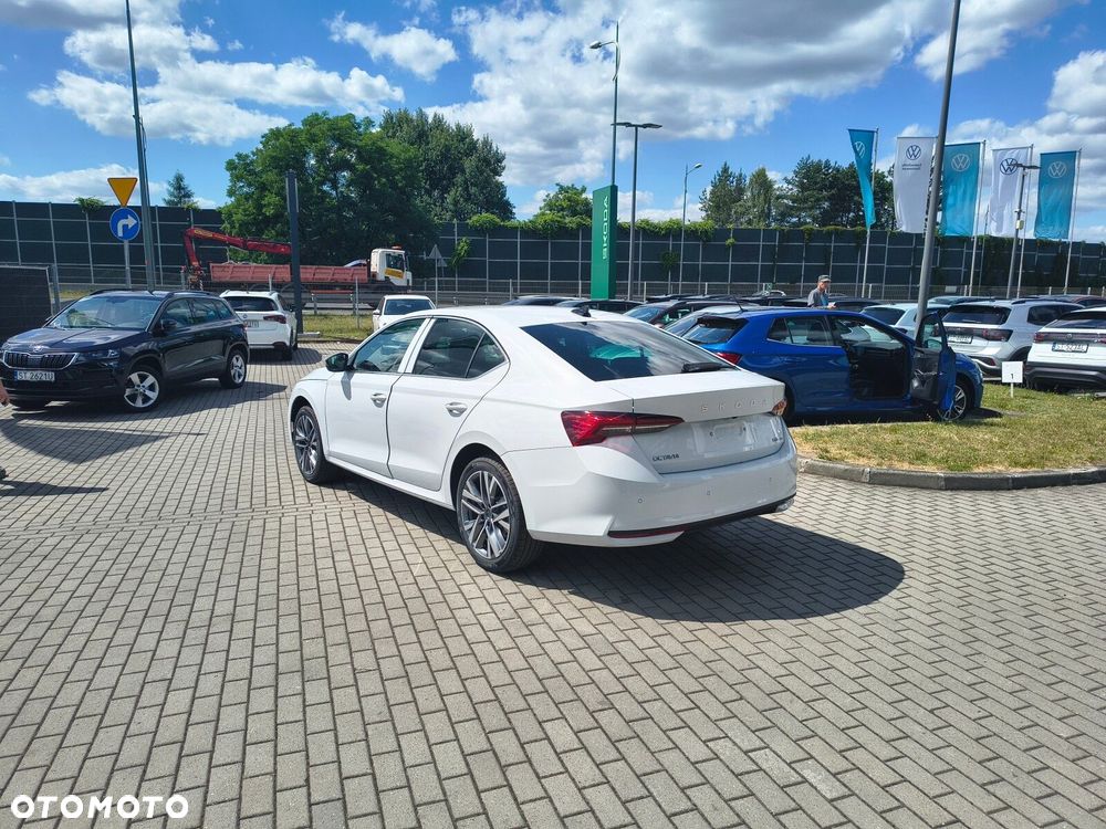 Skoda Octavia 1.5 TSI mHEV Drive Selection DSG - 6