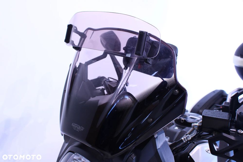 Suzuki DL - 15