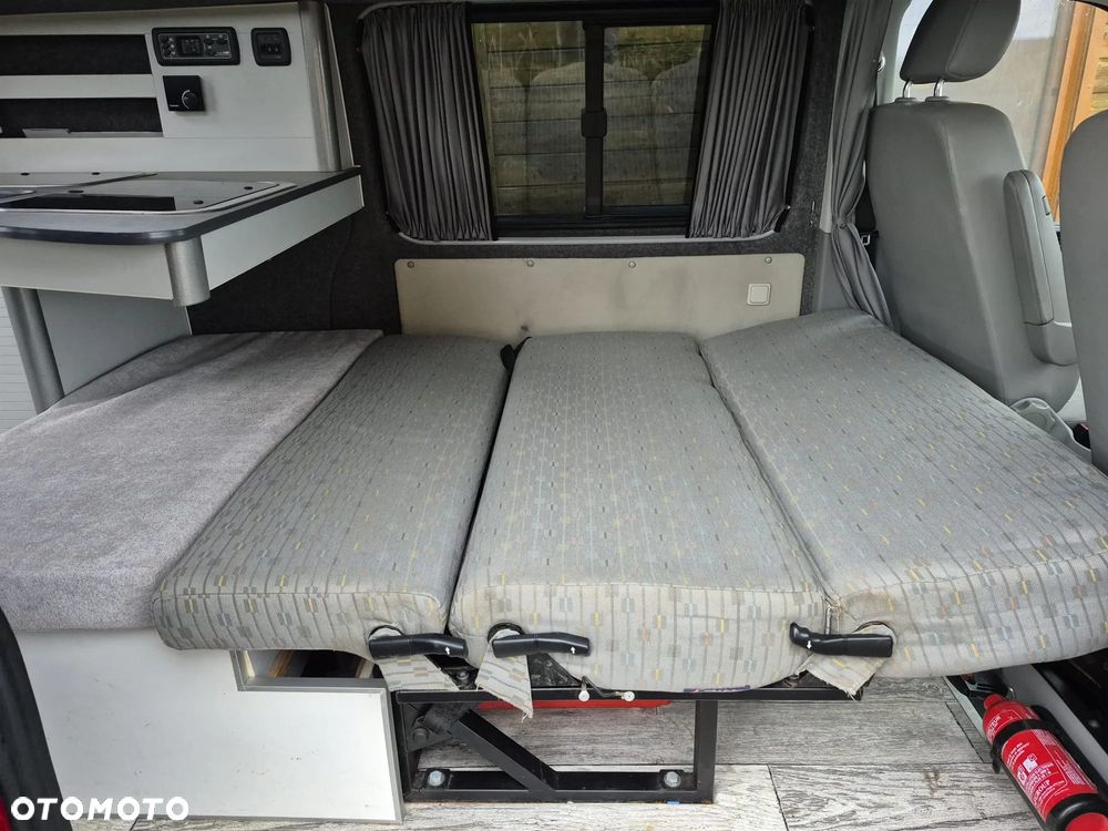 Volkswagen Transporter - 9
