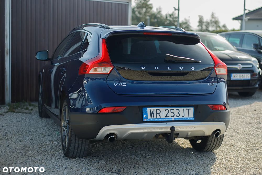 Volvo V40 Cross Country D3 Geartronic Ocean Race - 13