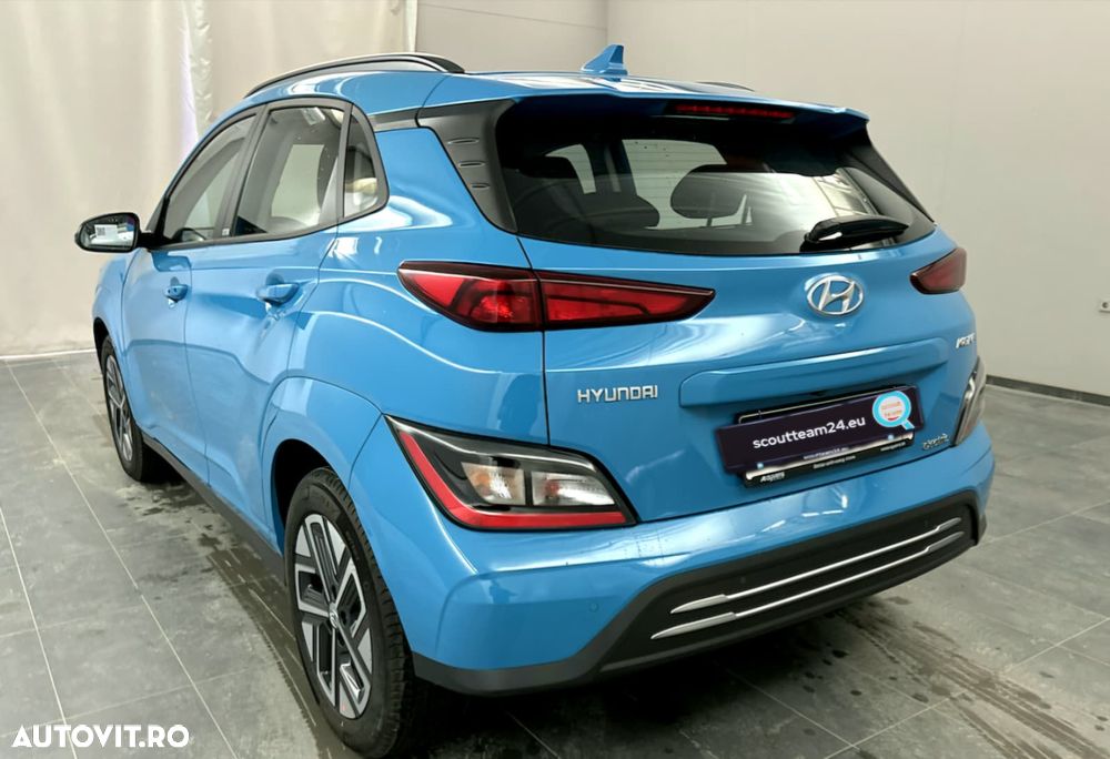 Hyundai KONA - 8