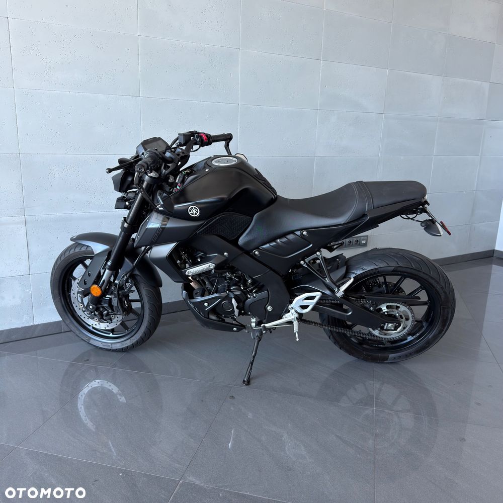 Yamaha MT - 8