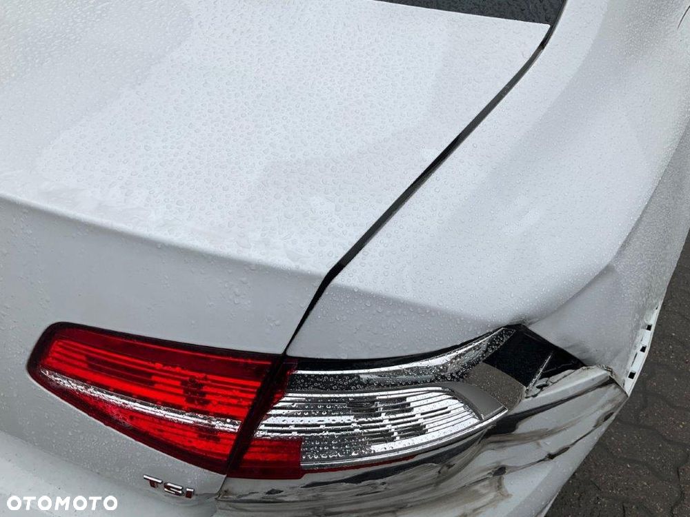 Volkswagen Passat - 25