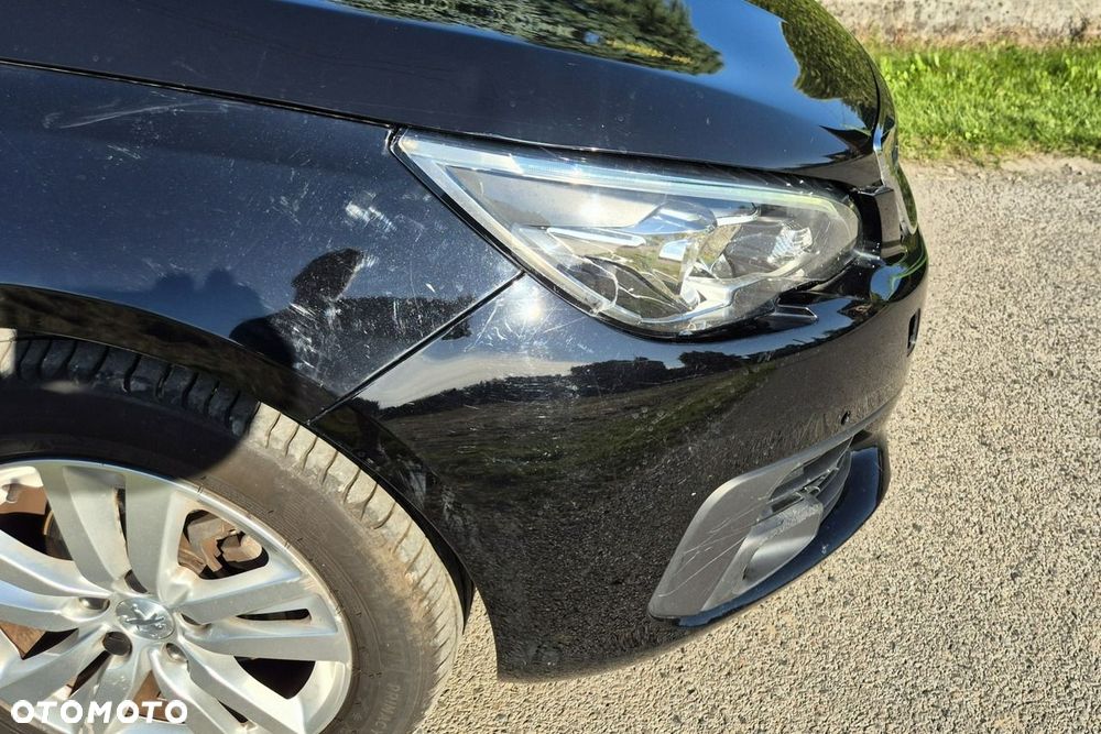 Peugeot 308 1.5 BlueHDi Active Pack Business S&S EAT8 - 18