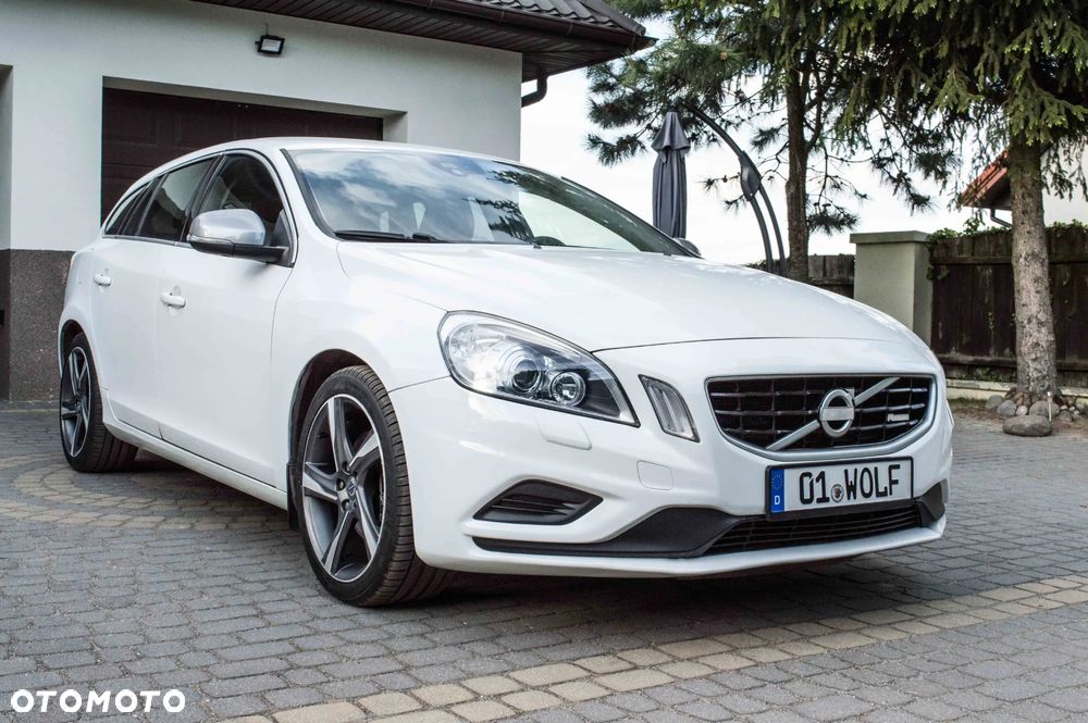 Volvo V60 D4 Geartronic RDesign - 1