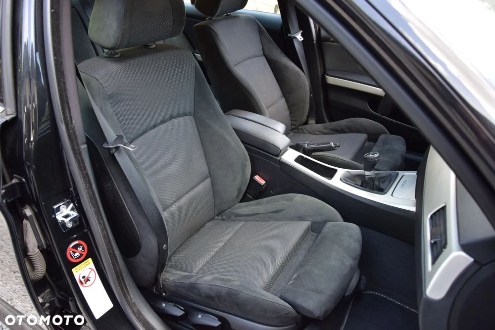 BMW Seria 3 - 26