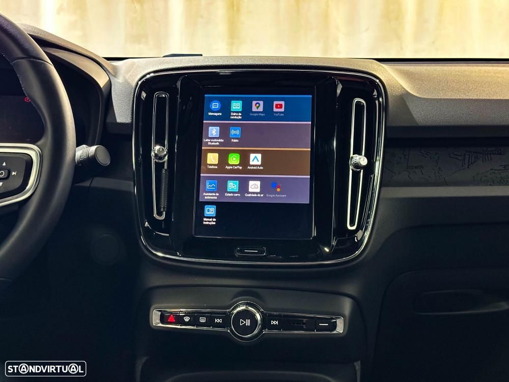 Volvo C40 Recharge 82 kWh Twin Motor Plus - 24