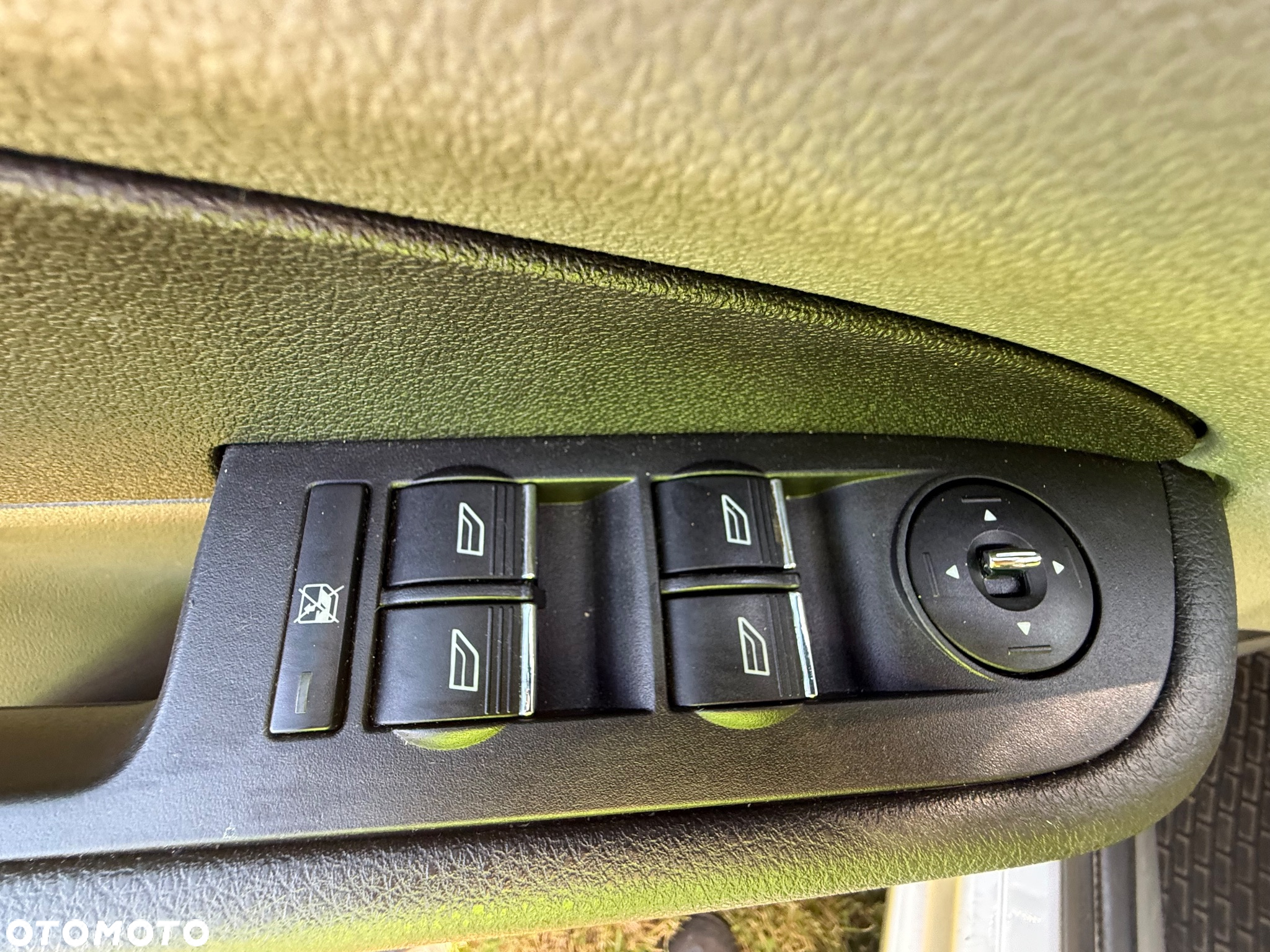 Ford Focus 1.6 16V Ambiente - 13
