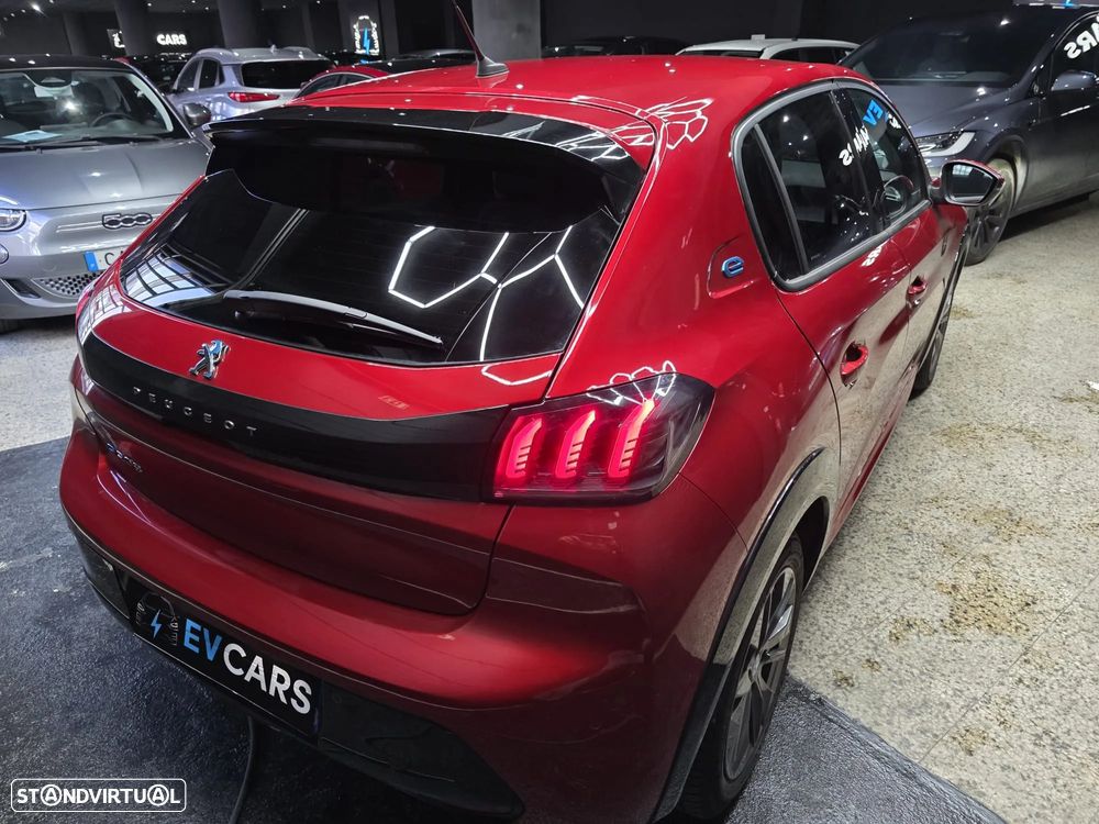 Peugeot e-208 Allure Pack - 7