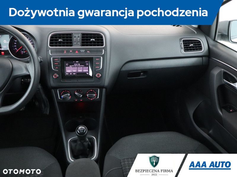 Volkswagen Polo - 10