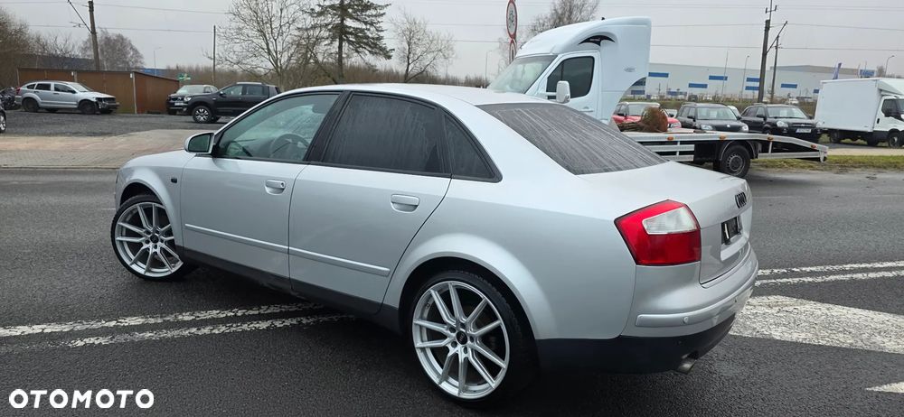 Audi A4 Limousine 1.8T - 15