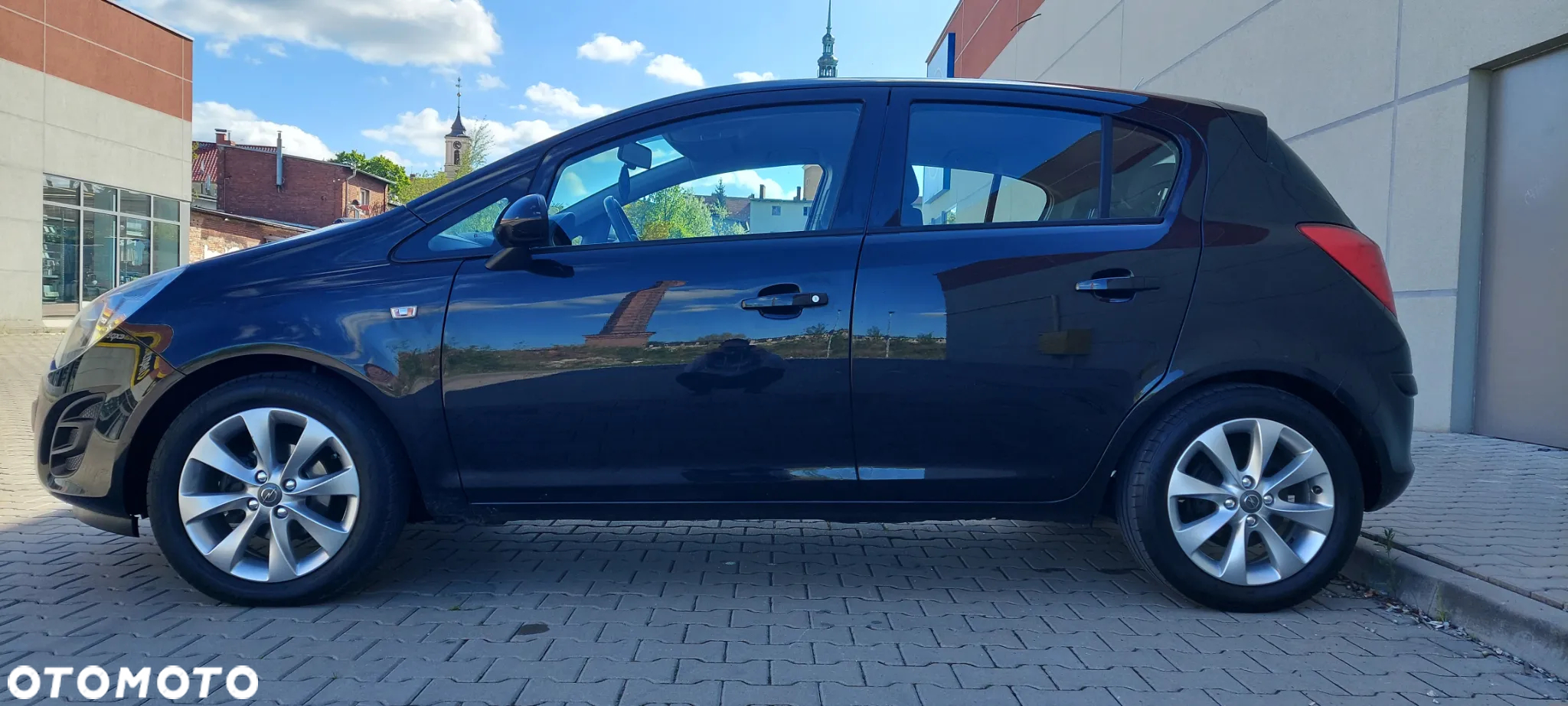 Opel Corsa 1.4 16V Cosmo - 3