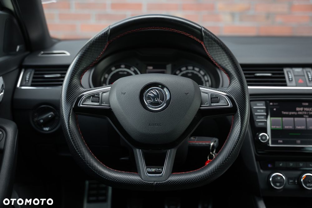 Skoda Octavia 2.0 TSI RS 230 - 30