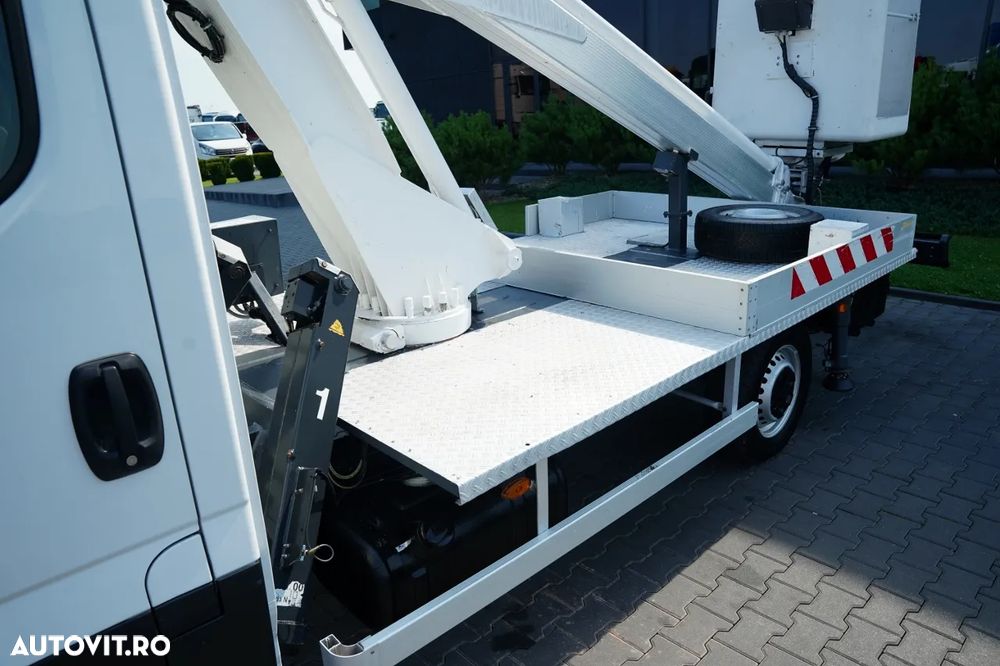 Iveco DAILY 35-140 / Platformă autotractivă / MULTITEL 160 ALUMINIU / 4 STABILIZATOARE / MANUALĂ / 2017 - 15
