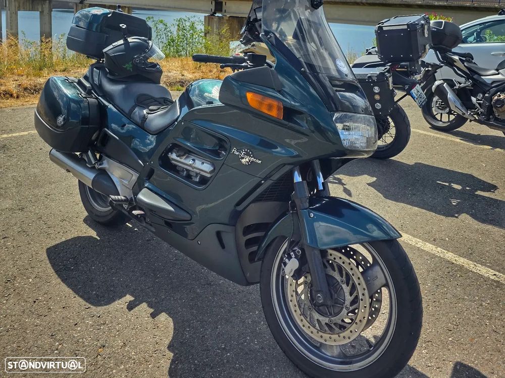 Honda Pan European ST1100 - 4